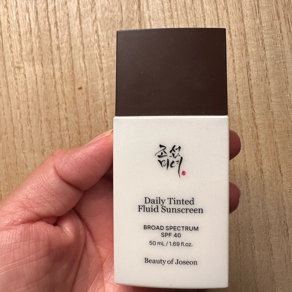 Beauty of joseon Daily Tinted Fluid Sunscreen - Brown